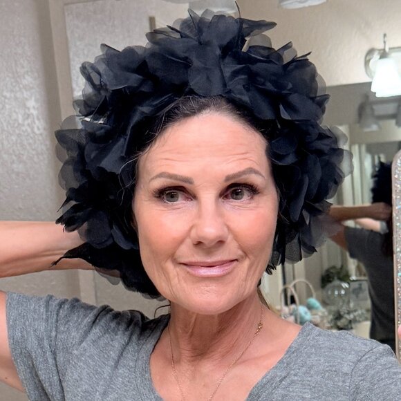 1960's Floral Nylon petal scarf in Sheer Black - Picture 13 of 14